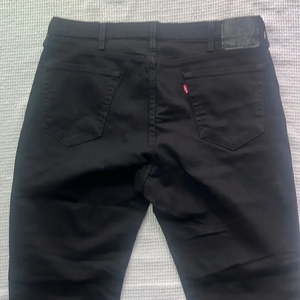 Levi’s 541 Men’s Black Denim Jeans 38 x 29.5